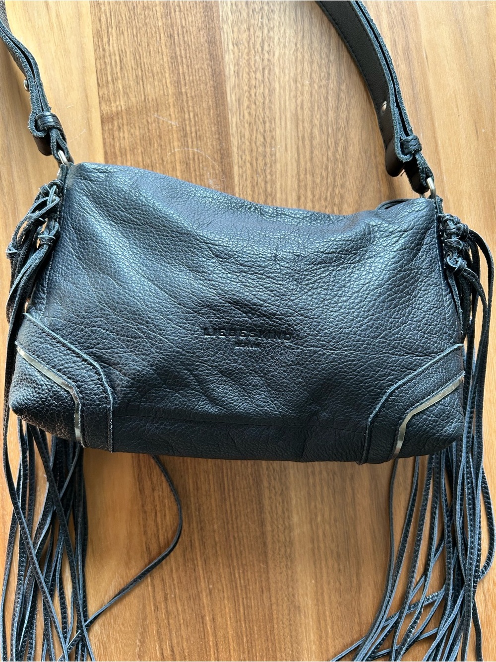 Liebeskind Berlin Crossbody Shoulder Bag - Classic Women’s Style - Picture 5 of 16